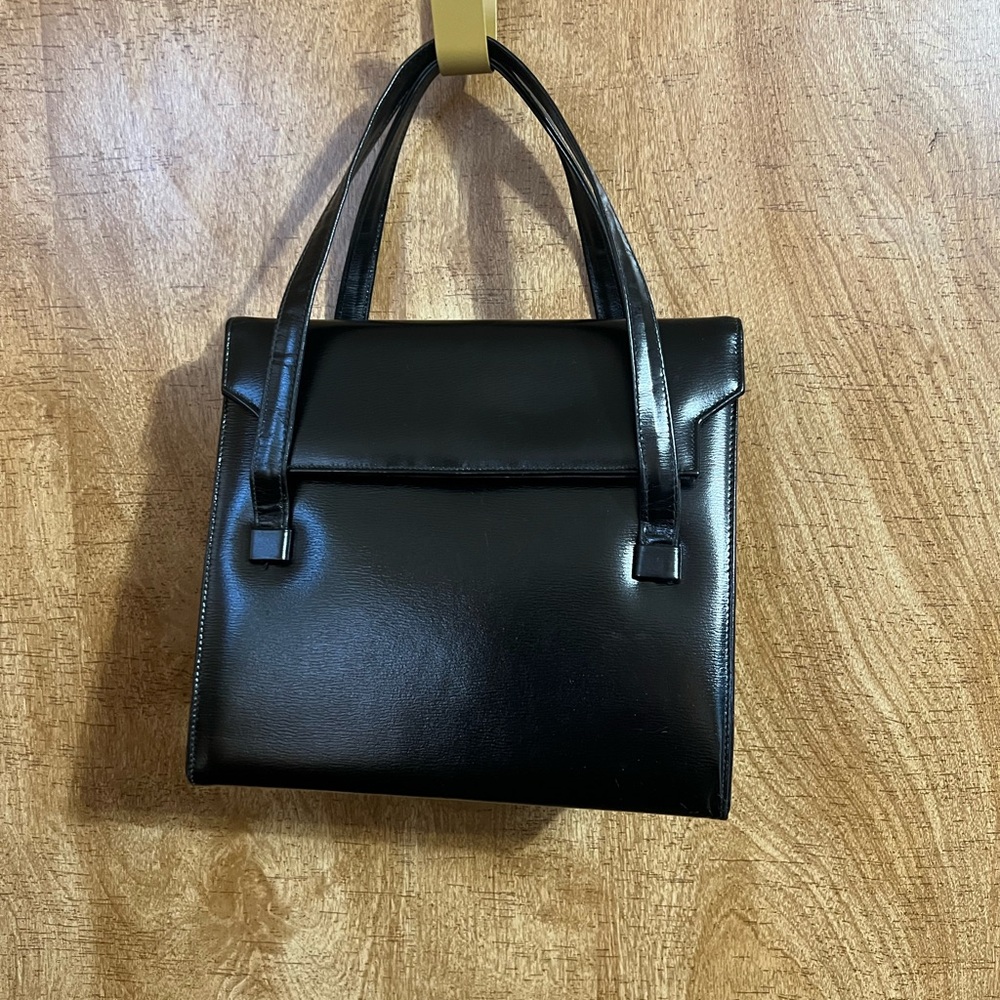 Paramount vintange Montreal CanadáElegant Black Satchel Bag